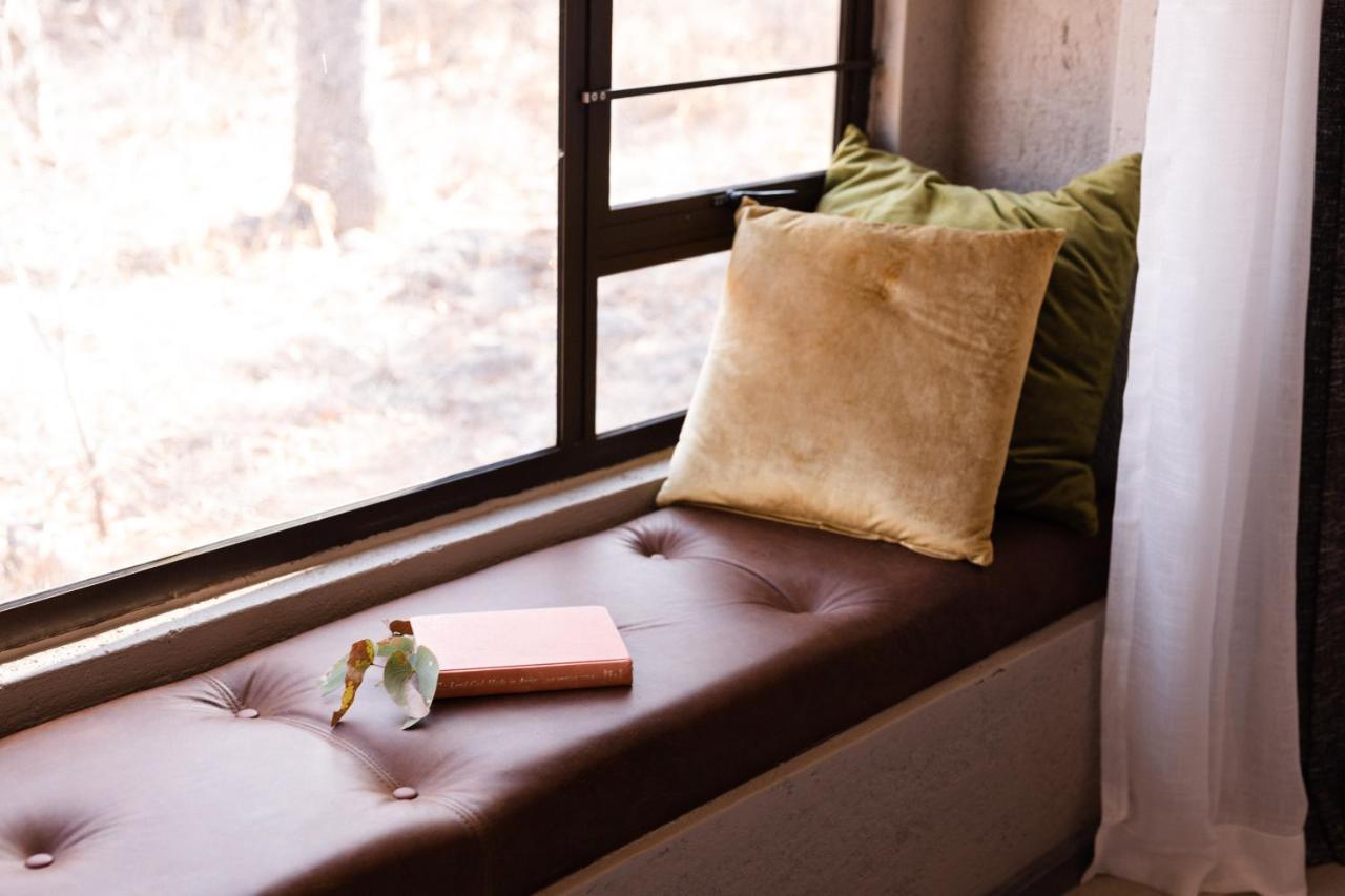 Toshari Lodge Okaukuejo Extérieur photo